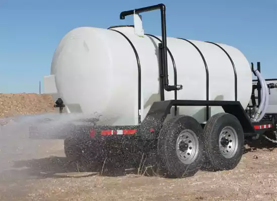1,600 Gallon Water Tank Trailers